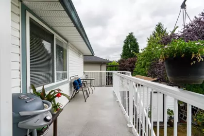 Swimming Pool Photo of 23161 123a Avenue, Maple Ridge, BC