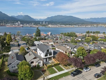 2 2815 Trinity Street, Vancouver, BC, Vancouver — Half Duplex for sale