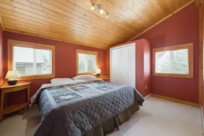 Basement Recreation Room Photo of 71788 Meadow Road, Sunshine Valley, BC
