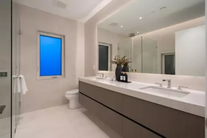 Powder Room Photo of 4007 W 19th Avenue, Vancouver, BC