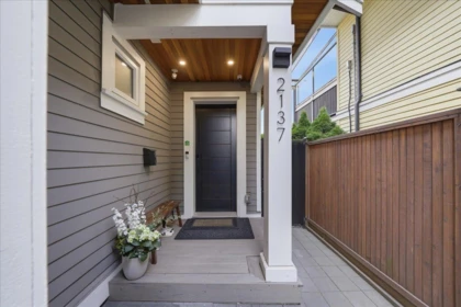 2137 E 2nd Avenue, Vancouver, BC, Vancouver — Half Duplex for sale