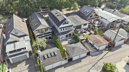 Hot Tub / Spa Photo of 2137 E 2nd Avenue, Vancouver, BC