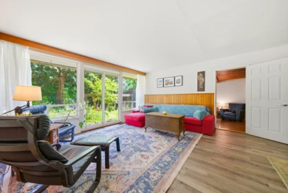 1463 Avonlynn Crescent, North Vancouver, BC, North Vancouver — Single Family Residence for sale