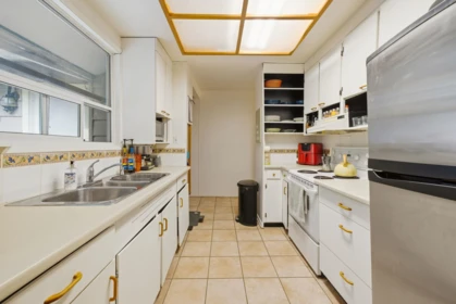 Kitchen Photo of 1463 Avonlynn Crescent, North Vancouver, BC