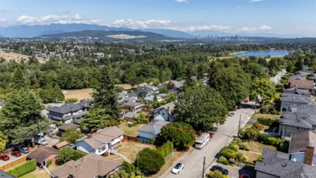 4757 Buxton Street, Burnaby, BC, Burnaby — Single Family Residence for sale