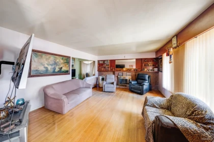 Primary Bedroom Photo of 4757 Buxton Street, Burnaby, BC