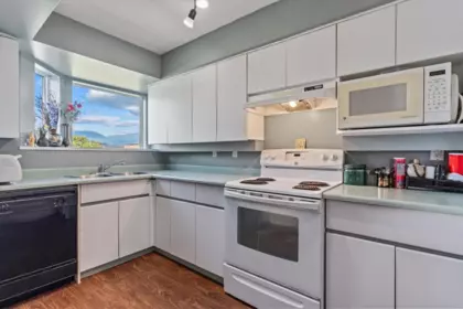Breakfast Nook Photo of 217 7685 Amber Drive, Chilliwack, BC