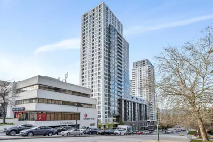 Fitness Center Photo Near 3305 5665 Boundary Road, Vancouver, BC