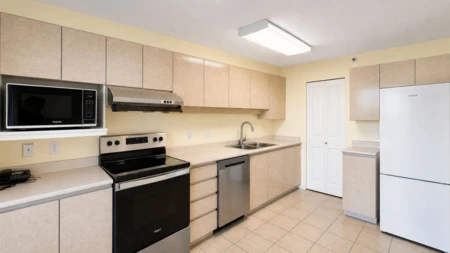 Kitchen Photo of 1101 551 Austin Avenue, Coquitlam, BC