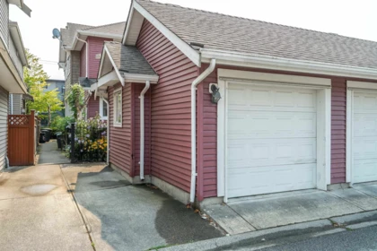 D2 19319 72 Avenue, Surrey, BC, Surrey — Townhouse for sale