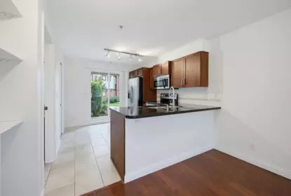Kitchen Photo of 273 20170 Fraser Highway, Langley, BC