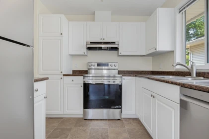 Kitchen Photo of 8 21928 48 Avenue, Langley, BC