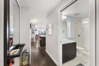 1609 111 E 1st Avenue, Vancouver, BC, Vancouver — Apartment/Condo for sale
