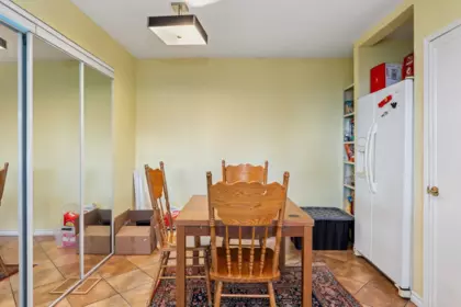 Breakfast Nook Photo of 556 Ballantree Road, West Vancouver, BC