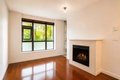 Breakfast Nook Photo of 201 538 Smithe Street, Vancouver, BC