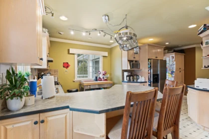 Breakfast Nook Photo of 21298 River Road, Maple Ridge, BC