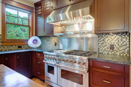 Kitchen Island Photo of 8880 Mcallister Street, Langley, BC