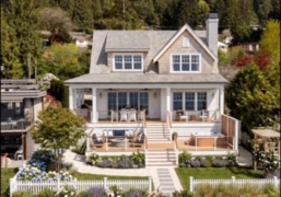 668 Alderside Road, Port Moody, BC