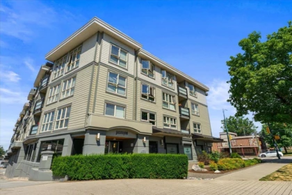 Swimming Pool Photo of 411 405 Skeena Street, Vancouver, BC