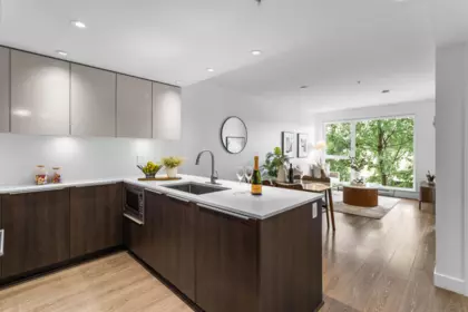 211 1588 E Hastings Street, Vancouver, BC, Vancouver — Apartment/Condo for sale