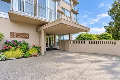 Outdoor Deck Photo of 807 150 24th Street, West Vancouver, BC