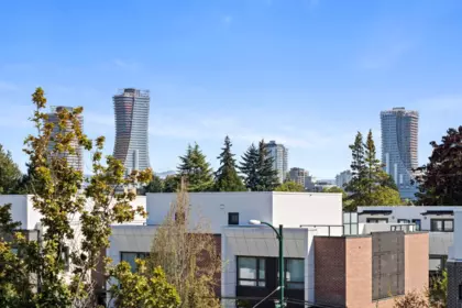 Backyard Photo of 225 1010 W 47th Avenue, Vancouver, BC