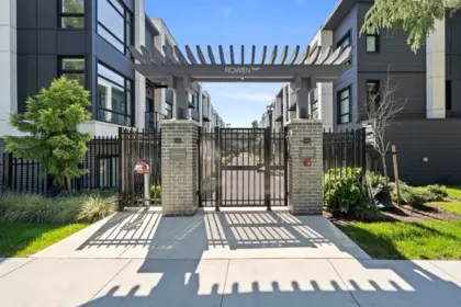 Garden / Landscaping Photo of 225 1010 W 47th Avenue, Vancouver, BC