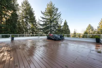 Swimming Pool Photo of 11 2425 Edgemont Boulevard, North Vancouver, BC