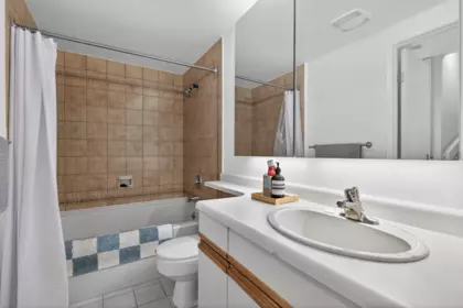Guest Bathroom Photo of 311 1922 W 7th Avenue, Vancouver, BC
