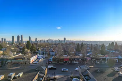 Community Amenities Photo (Clubhouse) of 404 4160 Albert Street, Burnaby, BC