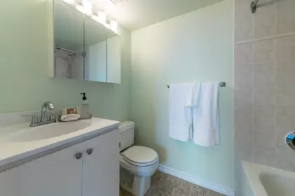 Hallway Photo of 404 4160 Albert Street, Burnaby, BC