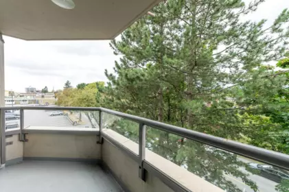 Swimming Pool Photo of 404 4160 Albert Street, Burnaby, BC