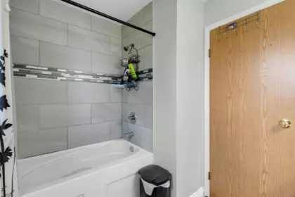Entry Foyer Photo of 7869 143a Street, Surrey, BC