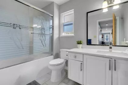 Powder Room Photo of 7869 143a Street, Surrey, BC