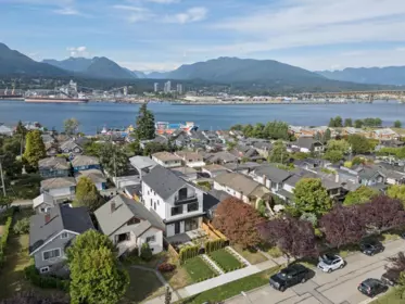 Exterior Rear Photo of 2 2815 Trinity Street, Vancouver, BC