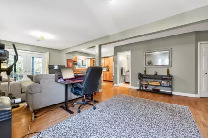Family Room Photo of 1 808 Ramona Place, Harrison Hot Springs, BC
