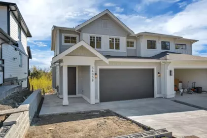 34056 Best Avenue, Mission, BC, Mission — Half Duplex for sale