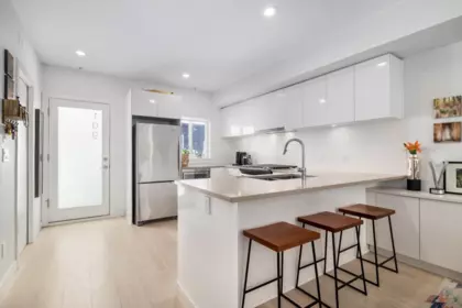 Kitchen Island Photo of 109 453 E 16th Avenue, Vancouver, BC