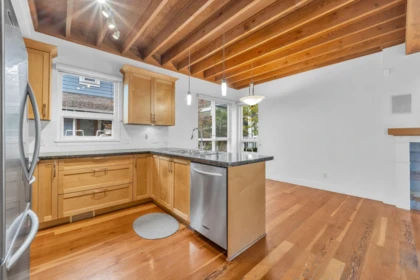 Pantry Photo of 264 Holly Avenue, New Westminster, BC