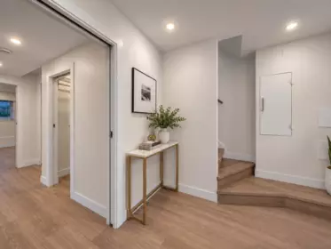 Basement Recreation Room Photo of 238 E 28th Street, North Vancouver, BC