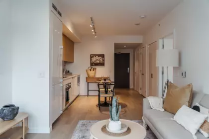 1009 1688 Pullman Porter Street, Vancouver, BC, Vancouver — Apartment/Condo for sale