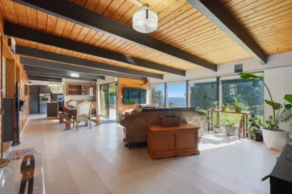 5430 Lawson Road, Sechelt, BC, Sechelt — Single Family Residence for sale