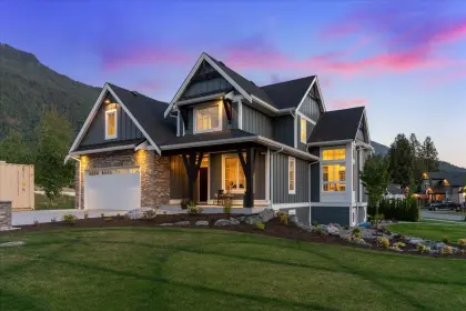 52836 Bunker Road, Rosedale, BC, Rosedale — Single Family Residence for sale