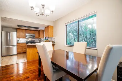 201 7119 133 Street, Surrey, BC, Surrey — Townhouse for sale