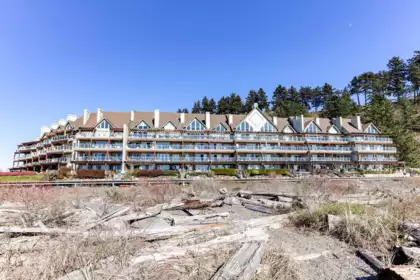 207 1120 Tsatsu Shores Drive, Tsawwassen, BC, Tsawwassen — Apartment/Condo for sale