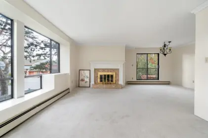 103 7140 Granville Avenue, Richmond, BC, Richmond — Apartment/Condo for sale