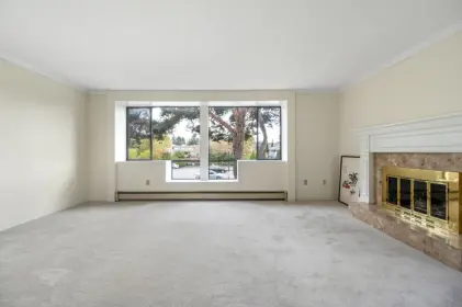 103 7140 Granville Avenue, Richmond, BC, Richmond — Apartment/Condo for sale