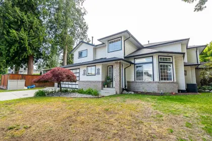 12347 194b Street, Pitt Meadows, BC, Pitt meadows — Half Duplex for sale