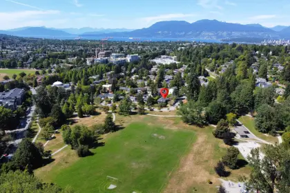 4555 Magnolia Street, Vancouver, BC, Vancouver — Single Family Residence for sale