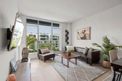 402 4988 Cambie Street, Vancouver, BC, Vancouver — Apartment/Condo for sale
